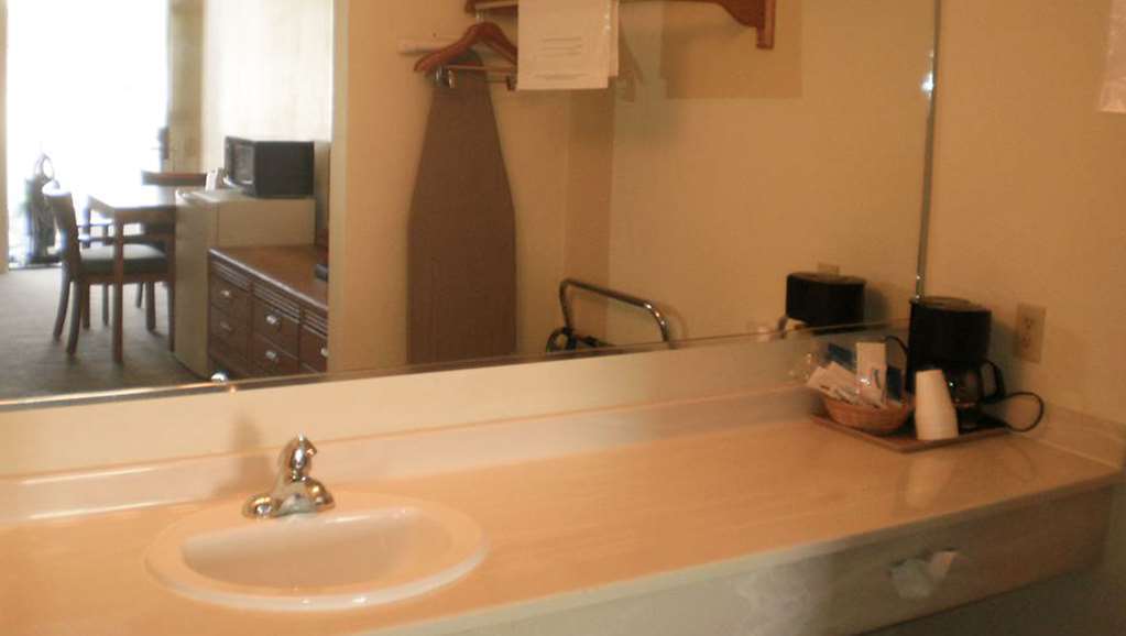 Magnuson Hotel Ely Room photo